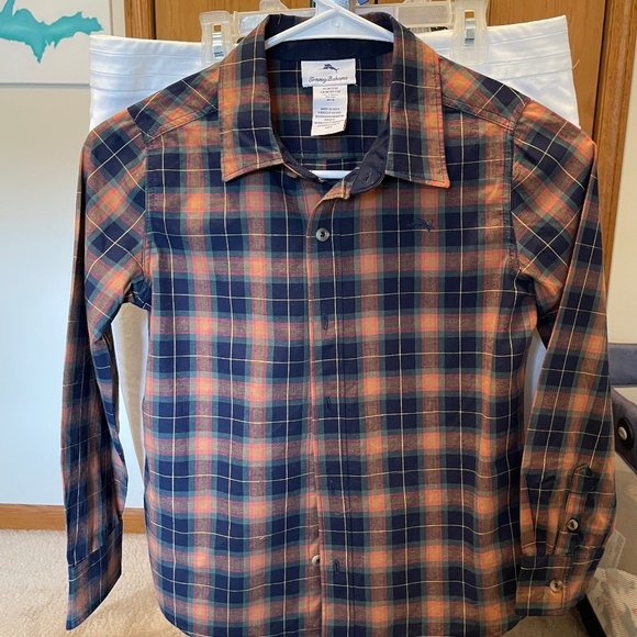 Boys Size 7-8 Tommy Bahama Shirt - Picture 1 of 3